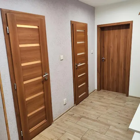 Blizko Hlavnej Stanice A Centra Mesta Apartman